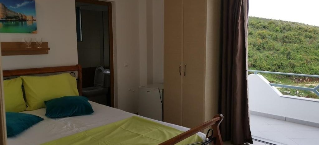 Double or Twin Room with Sea View